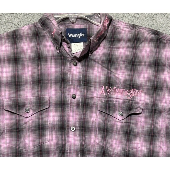 Wrangler Shirt Womens L Pink Breast Cancer Awareness Button Down‎ Embroidered - Picture 2 of 13